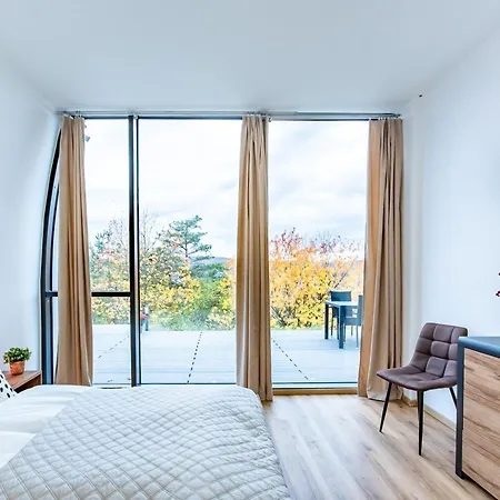 Ueveghuta Vendeghaz Apartment
