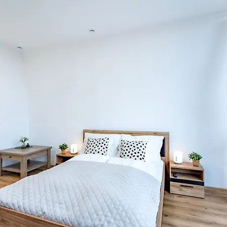 Ueveghuta Vendeghaz * Vagashuta