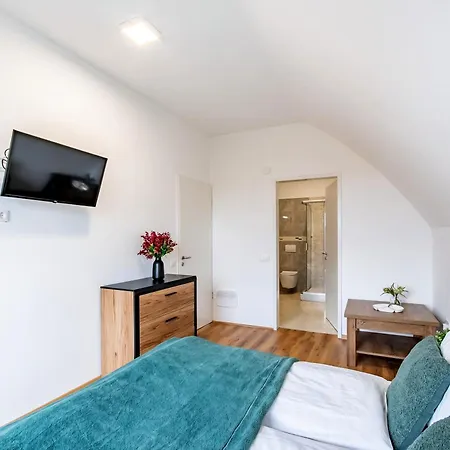 Apartment Ueveghuta Vendeghaz *