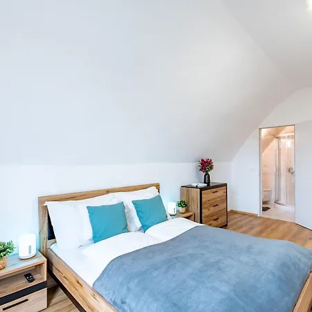 Ueveghuta Vendeghaz * Vagashuta