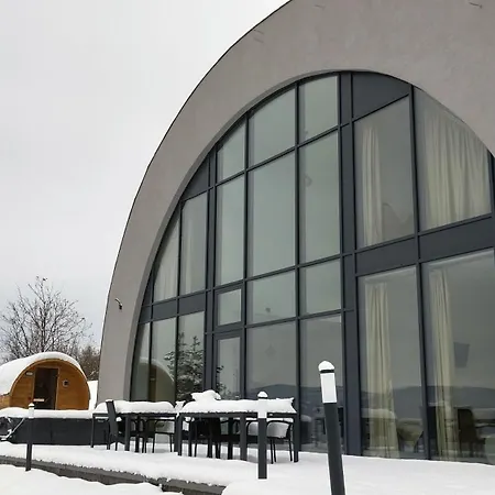 Ueveghuta Vendeghaz Apartament *